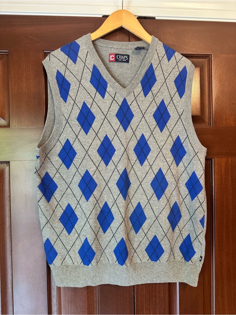 Chaps Gray and Blue Argyle V-Neck Sweater Vest